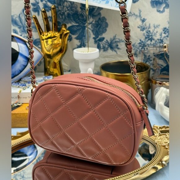 🆕 TORY BURCH 🧿 NWOT Savannah Chain Link Camera Bag, Pink Salmon AUTHENTICATED - Picture 5 of 16